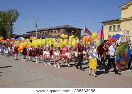 Slavyansk-on-kuban, Russia - May 1, 2018: Celebrating The First Of May, The Day Of Spring And Work. 