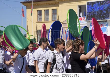 Slavyansk-on-kuban, Russia - May 1, 2018: Celebrating The First Of May, The Day Of Spring And Work. 