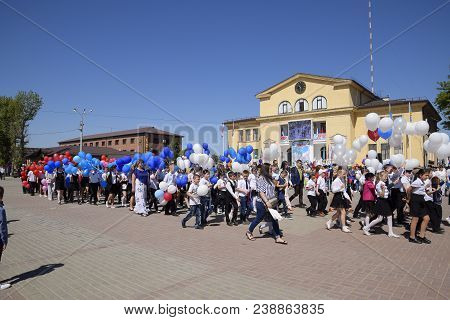 Slavyansk-on-kuban, Russia - May 1, 2018: Celebrating The First Of May, The Day Of Spring And Work. 