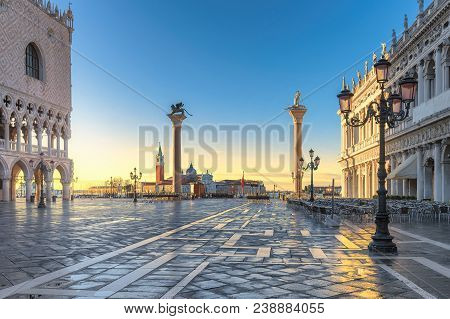 Enice At Sunrise. San Marco Square At Morning In Venice, Italy.