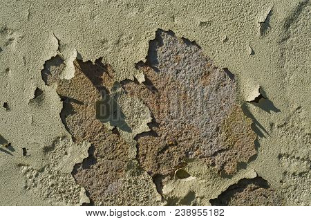 Wall With Peeling Paint, Paint Problem. Inadequate Paint System, Water Infiltration.