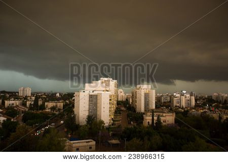 Rishon Le Zion, Israel -april 25, 2018: Dark Clouds Asperatus Before The Storm Over The City.
