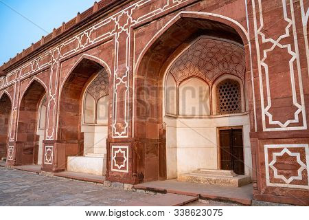 Stonework Architecture Of Humayan's Tomb In New Delhi India