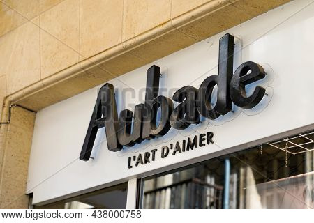 Bordeaux , Aquitaine France - 10 25 2021 : Aubade Text Logo And Sign Brand Front Of Underwear Linger