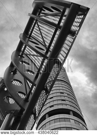 Leeds, West Yorkshire, United Kingdom - 25 August 2021: View Of Bridgewater Place Building The Talle