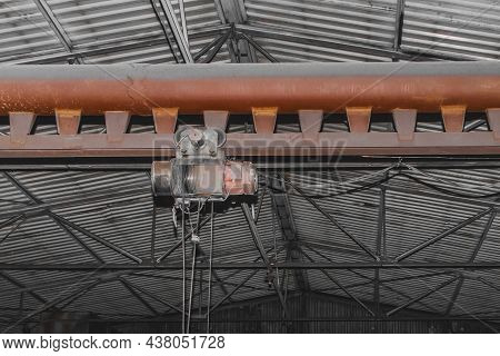 Electric Winch Hoist Lifting Mechanism Industrial Telfer And Equipment With Rope.