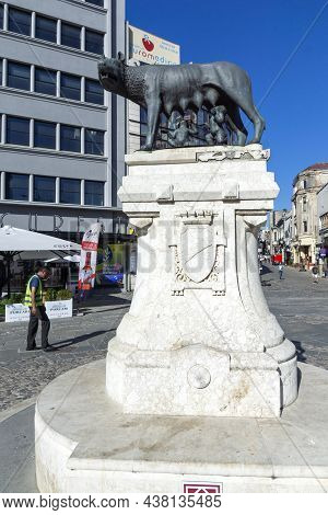 Bucharest, Romania - August 16, 2021: Lupa Capitolina At Downtown (old Town) Of City Of Bucharest, R