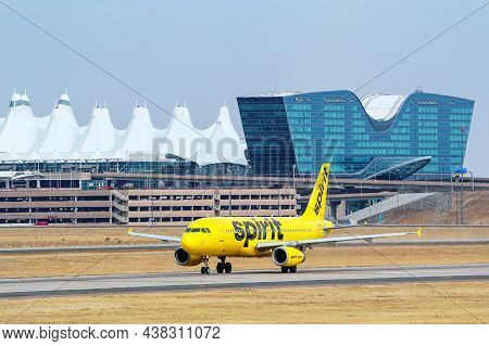 Denver, Usa-october 17: Airbus A320 Operated By Spirit Taxis On October 17, 2020 At Denver Internati