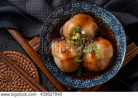 Bawan (ba Wan), Taiwanese Meatball Delicious Street Food.