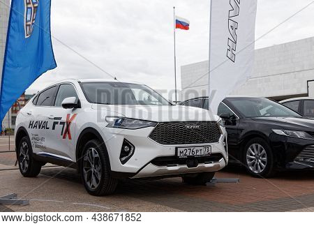 Ulyanovsk, Russia - September 12, 2021: New Car Haval F7x - Exhibition Car From The Car Selling And 