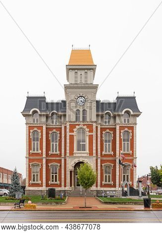 Defiance, Ohio, Usa - October 24, 2021: The Historic Defiance County Courthouse