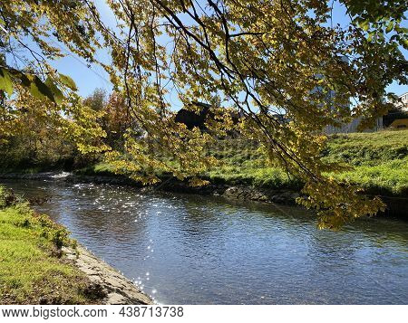 An Early Autumn Landscape Along The Glatt River And Its Embankment In The City Of Zürich (zuerich Or