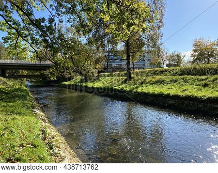 An Early Autumn Landscape Along The Glatt River And Its Embankment In The City Of Zürich (zuerich Or