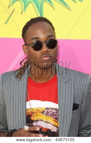 LOS ANGELES - 23 de MAR: Leon Thomas III llega a Nickelodeon 26 anual Kids' Choice Awards en t
