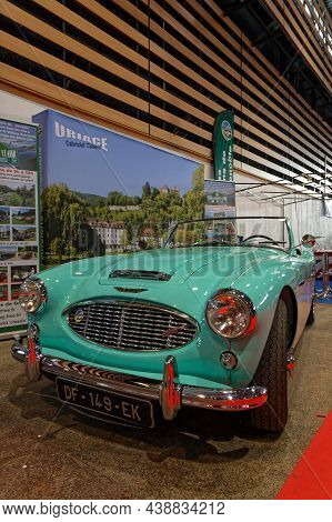 Lyon, France, November 5, 2021 : Austin Healey. Salon Epoq'auto Is Organized Since 1979, With Over 7