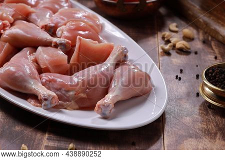 Raw Chicken Biriyani Cut Without Skin