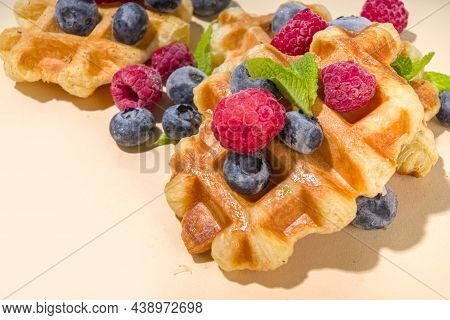 Modern Dessert Croffle
