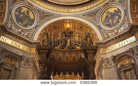 VATICANO dentro de Roma Itália