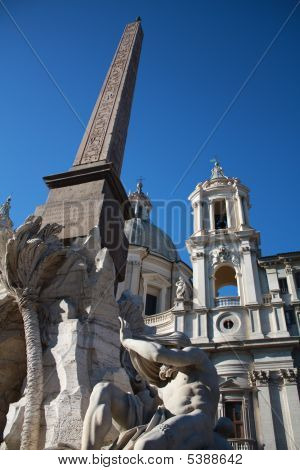 Fontana dei quattro fiumi con Obelisco egizio