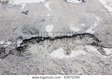 of holes road for cars