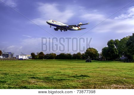 British Jumbo Jet 747 and Heathrow
