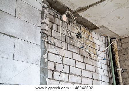 Wiring during capital repair of the building