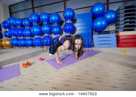 handstand sobre yoga mate