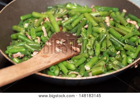 Roasting Fresh Green Beans With Bacon