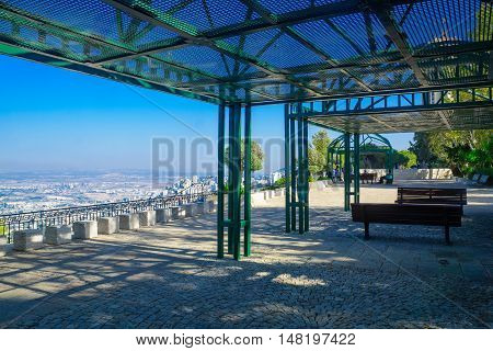 Louis Promenade, In Haifa