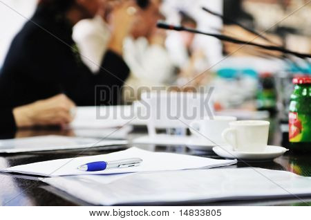 beople business su incontro conferenza prendere appunti e fare deal
