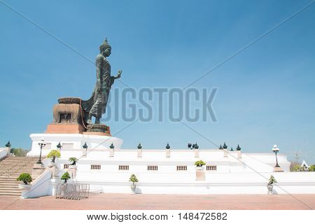 Big Buddha statue in the temple at phutthamonthon province.