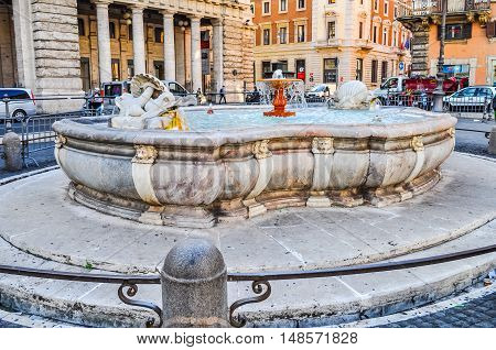 Hdr Fontana Di Piazza Colonna In Rome
