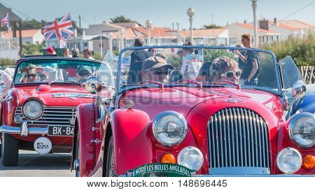 Parade Of Beautiful Old English Cars