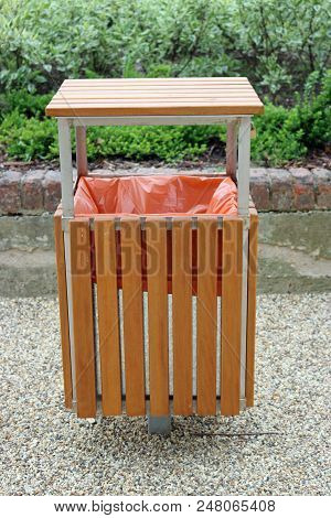 Modern Litter Bin
