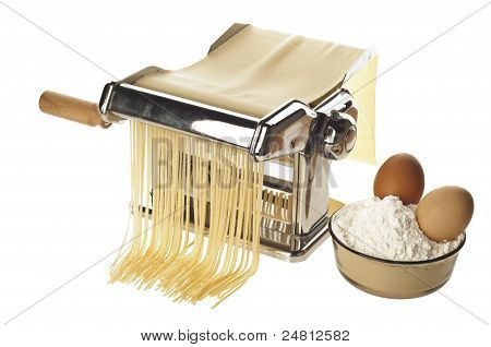 Macchina per la pasta con Spagheti fresco