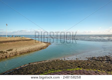 Port Mouth Of Yerseke On The Dutch Estuary Oosterschelde. Yerseke Is Located On  Zuid-beveland In Th