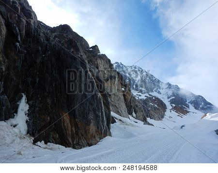Beautiful Early Spring Skitouring In Otztal Alps