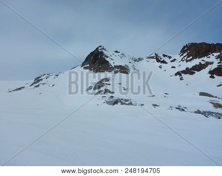 Beautiful Early Spring Skitouring In Otztal Alps