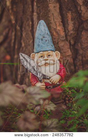 Cute Little Gnome Garden Model, Summer Decorative Statue, Outdoor Sculpture, Fantasy Figure In Grass