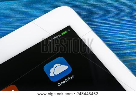 Sankt-petersburg, Russia, July 6, 2018: Microsoft Onedrive Application Icon On Apple Ipad Pro Screen