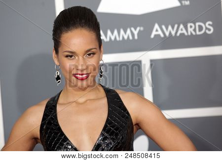 LOS ANGELES - FEB 10:  Alicia Keys arrives to the 2013 Grammy Awards  on February 10, 2013 in Hollywood, CA                