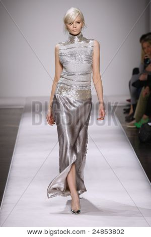 Gianfranco Ferre ฤดูใบไม้ร่วง/ฤดูหนาว 2011 คอลเลกชัน - มิลาน