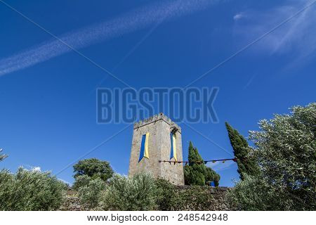 Pinhel, Portugal, June 2017: Celebration Of The Medieval Fair In The Walled Enclosure Of The Castle 