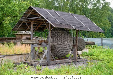 Russia, Saint Petersburg - August 18, 2017: Reconstruction Of The Dome Of The Church In The Estate B