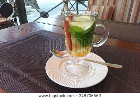 Oriental Tea Witl Lemon Mint And Cinnamon