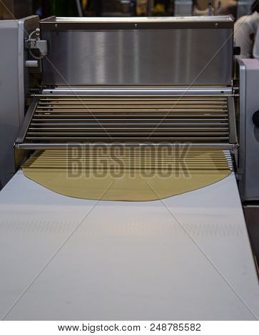 Dough Sheeters Machine For Bakery Production Line