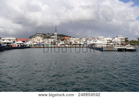 Fort-de-france, Martinique - 12/14/17 - Water Front Views Of The Town Of Fort De France On The Islan