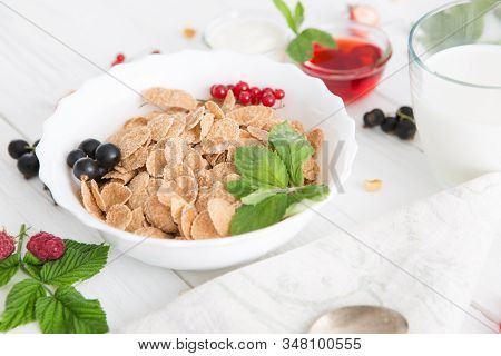 Multigrain Wholewheat Healthy Cereal. Healthy Tasty Breakfast Multigrain Wholewheat Healthy Cereals 