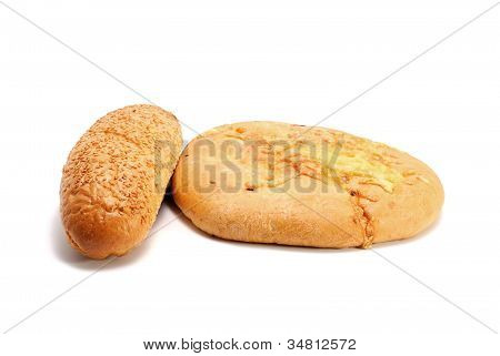 フランスのバゲット、パン、チーズと、白で隔離