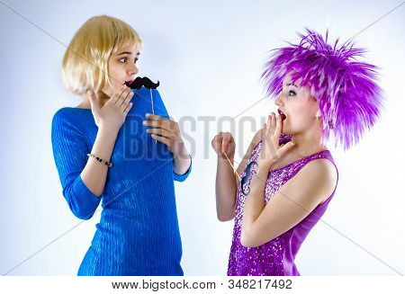 Close-up Portrait Of Two Shocked Nice Attractive Lovely Charming Cute Funny Girlish Girls Wearing Wi